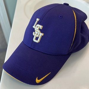 LSU Tigers Nike Hat M/L swoosh flex